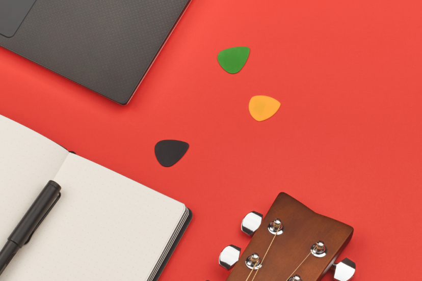 How to Learn to Play Guitar by Yourself